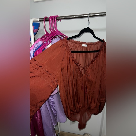 FREE PEOPLE All Tucks Bodysuit in Terracotta Size S (could fit a medium) - Picture 3 of 7
